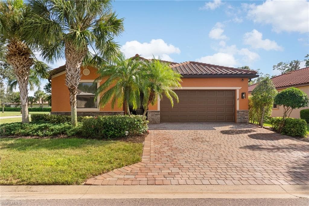 11068 Cherry Laurel DR E FORT MYERS, FL 33912