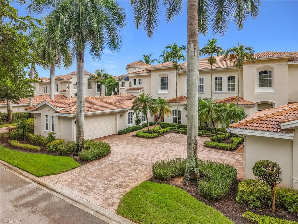 15516 Monterosso LN 101 NAPLES, FL 34110