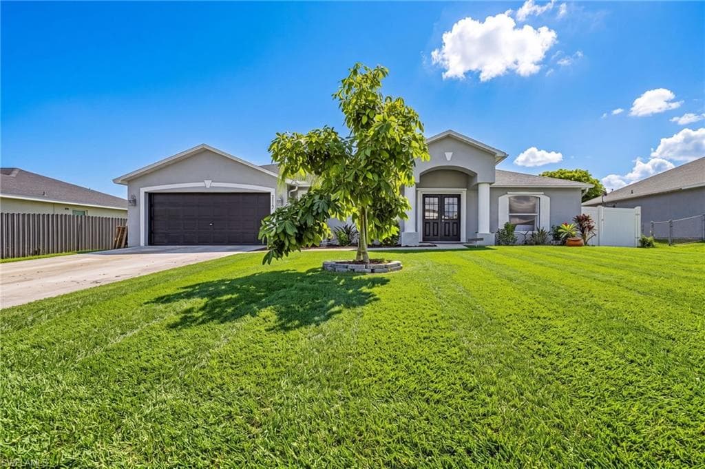 2117 2nd AVE CAPE CORAL, FL 33993