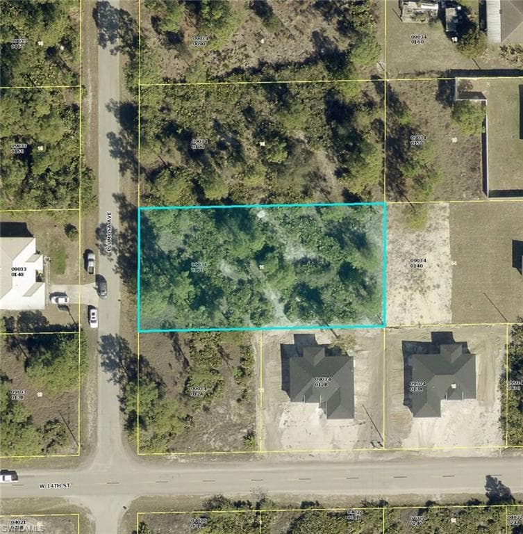 1402 Plumosa AVE LEHIGH ACRES, FL 33972