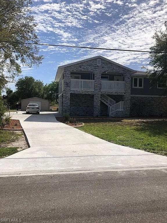 2200 Broadpoint DR PUNTA GORDA, FL 33983