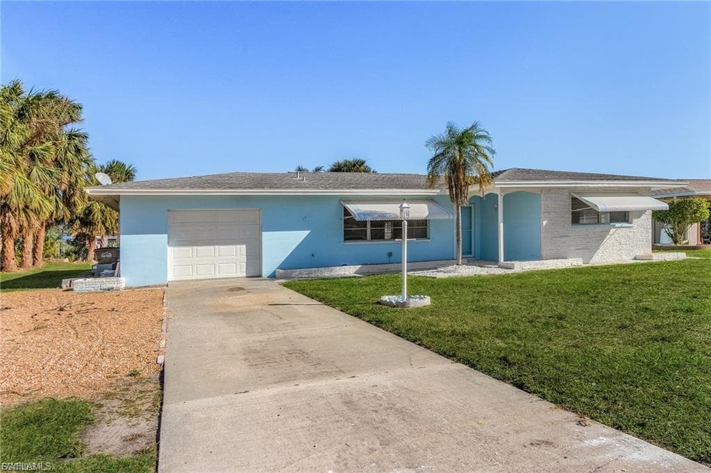 5305 Cocoa CT CAPE CORAL, FL 33904