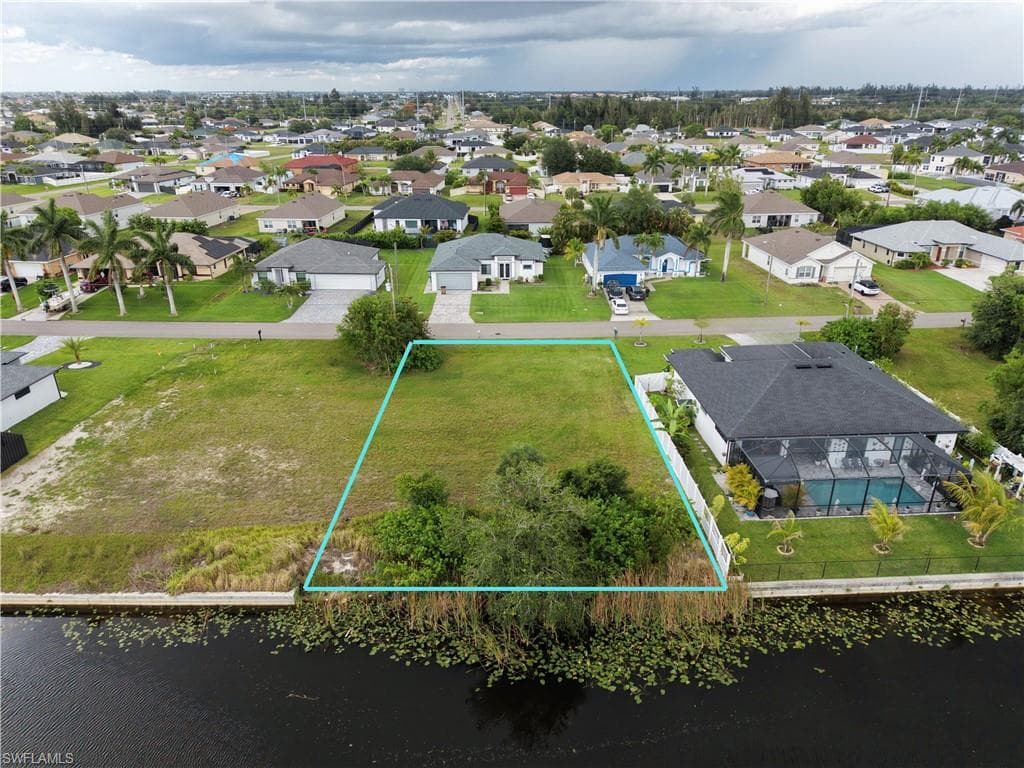 340 SW 26th AVE CAPE CORAL, FL 33991