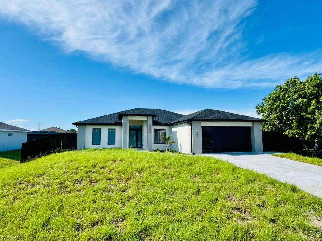 2507 39th ST SW LEHIGH ACRES, FL 33976
