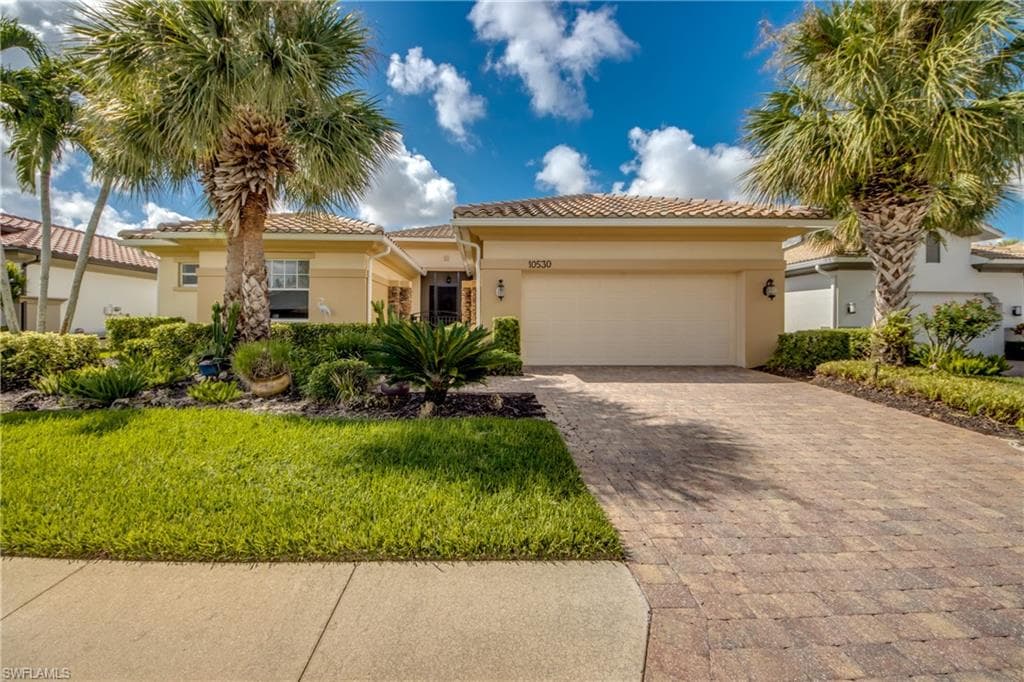 10530 Bellagio DR FORT MYERS, FL 33913