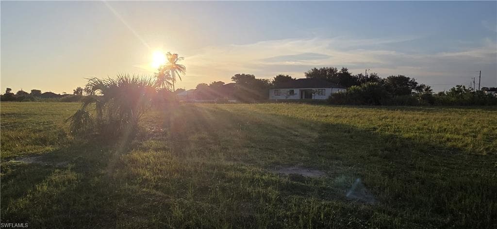 1829 NE 10th TER CAPE CORAL, FL 33909