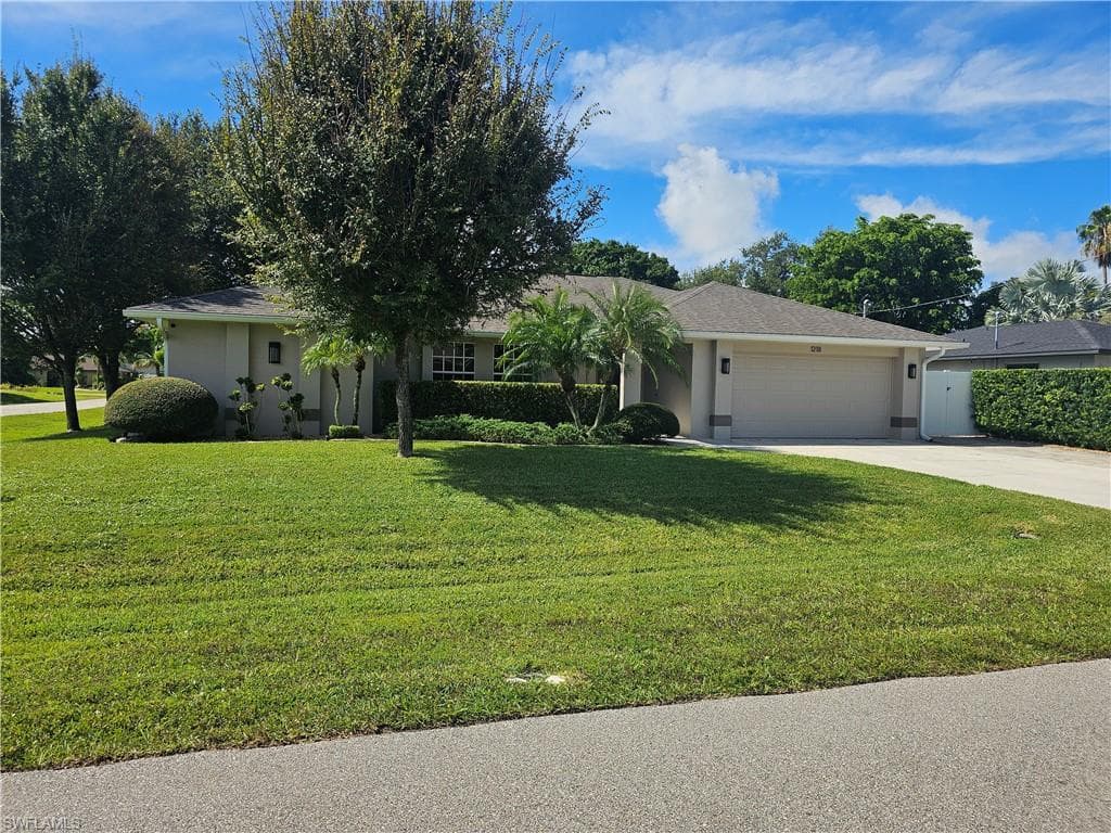 1218 SE 18th ST CAPE CORAL, FL 33990