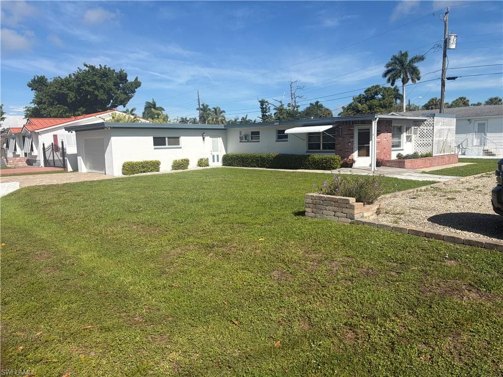 12020 Hibiscus DR FORT MYERS, FL 33908