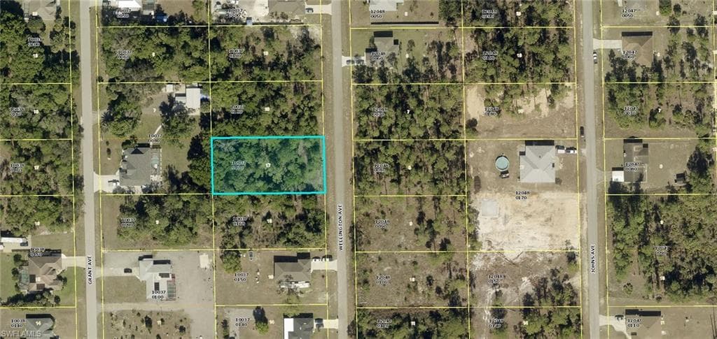 709 Wellington AVE LEHIGH ACRES, FL 33972