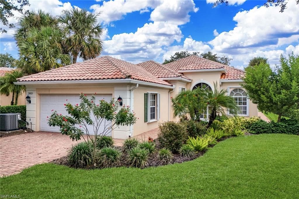 3821 Whidbey WAY NAPLES, FL 34119
