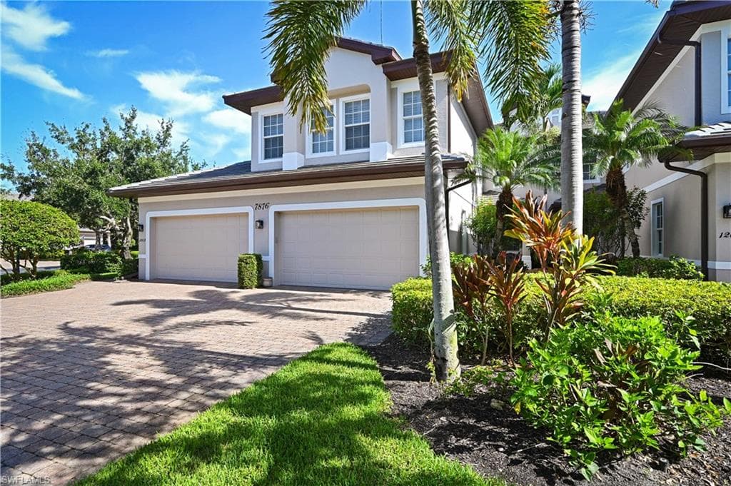 7876 Hawthorne DR 1201 NAPLES, FL 34113