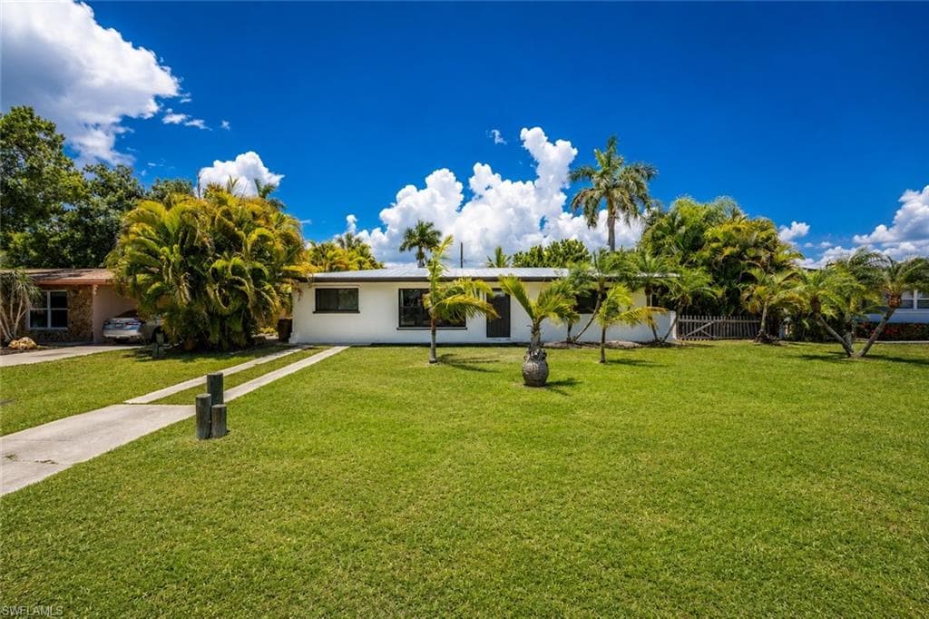 410 W Grace ST PUNTA GORDA, FL 33950