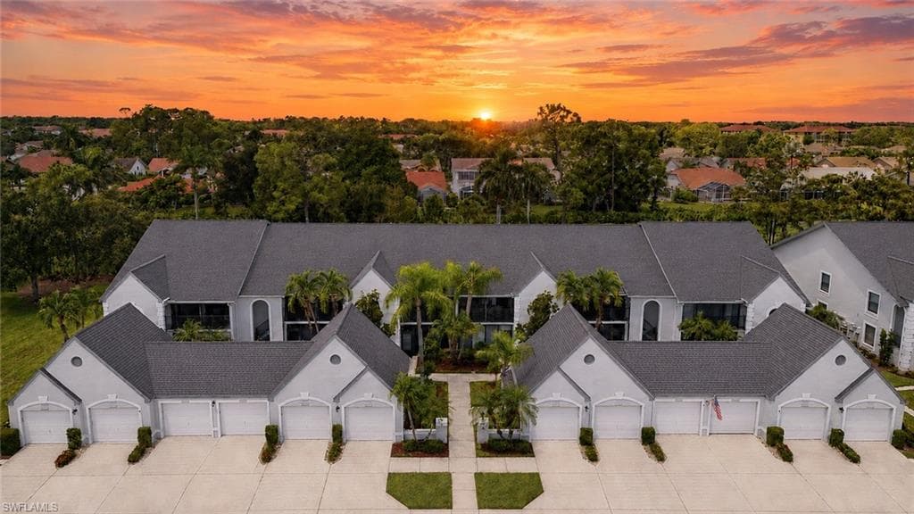 495 Veranda WAY A201 NAPLES, FL 34104