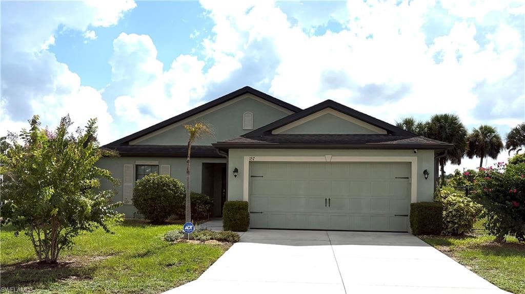 157 Shadow Lakes DR LEHIGH ACRES, FL 33974