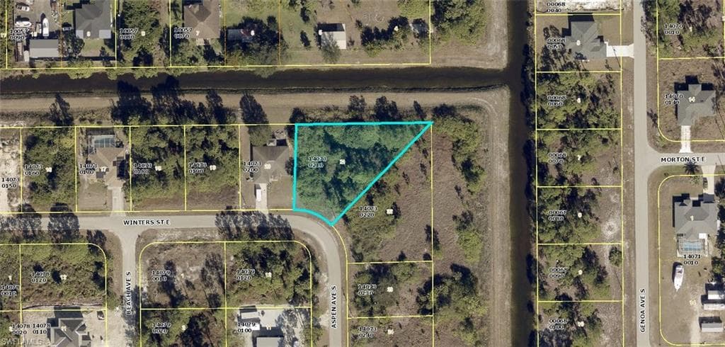 1053 Winters ST E LEHIGH ACRES, FL 33974