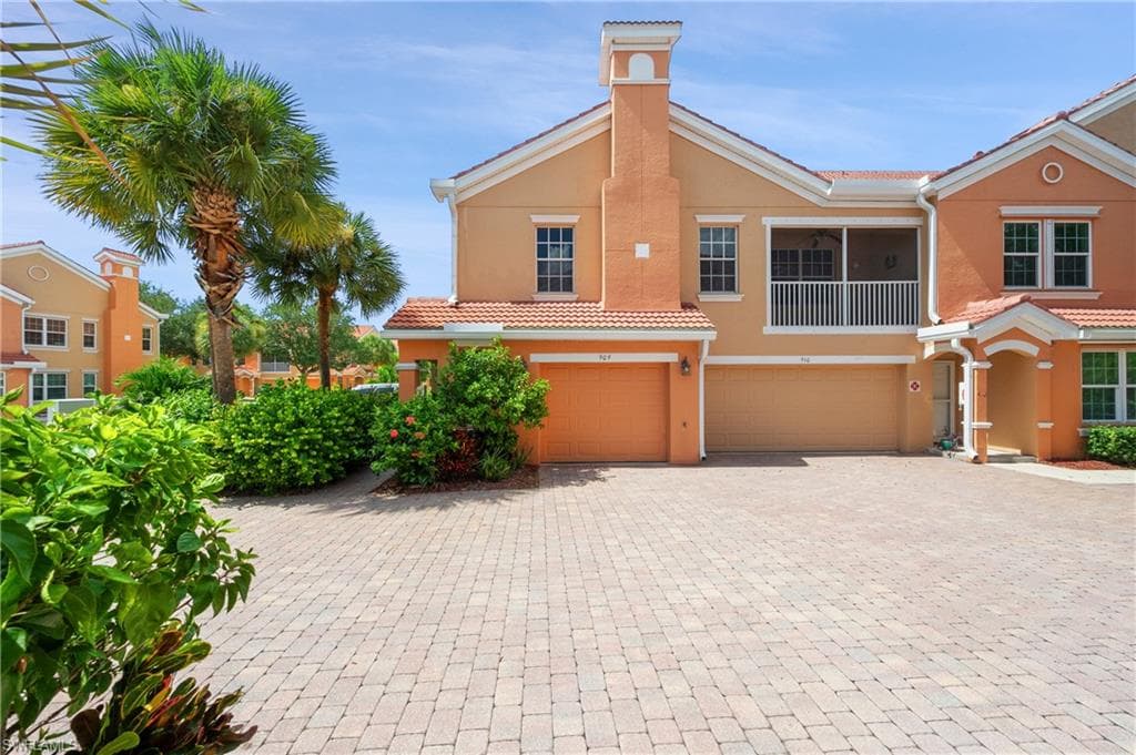 1848 Concordia Lake CIR 909 CAPE CORAL, FL 33909