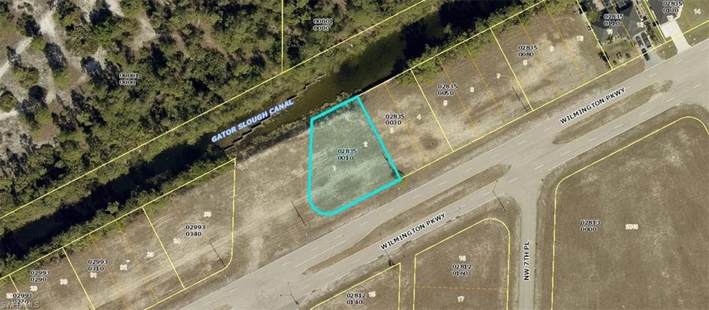 723 WILMINGTON PKWY CAPE CORAL, FL 33993