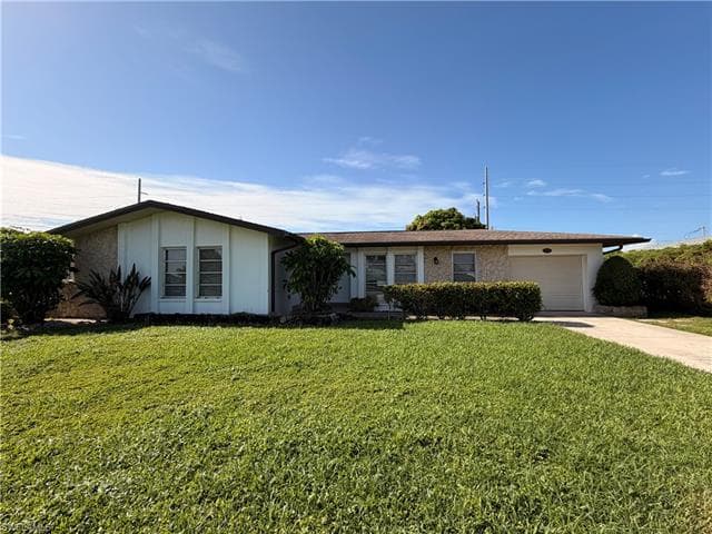 334 SE 47th TER CAPE CORAL, FL 33904