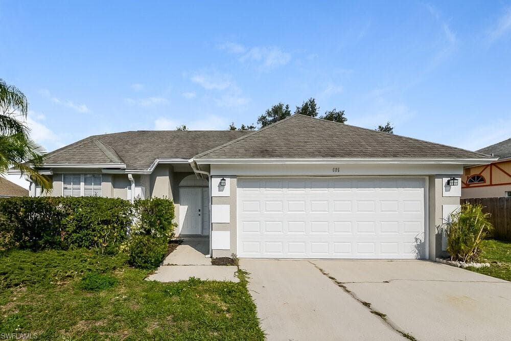 605 45th ST E BRADENTON, FL 34208
