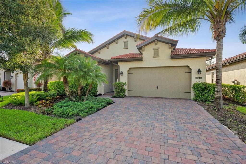 16246 Aberdeen WAY NAPLES, FL 34110