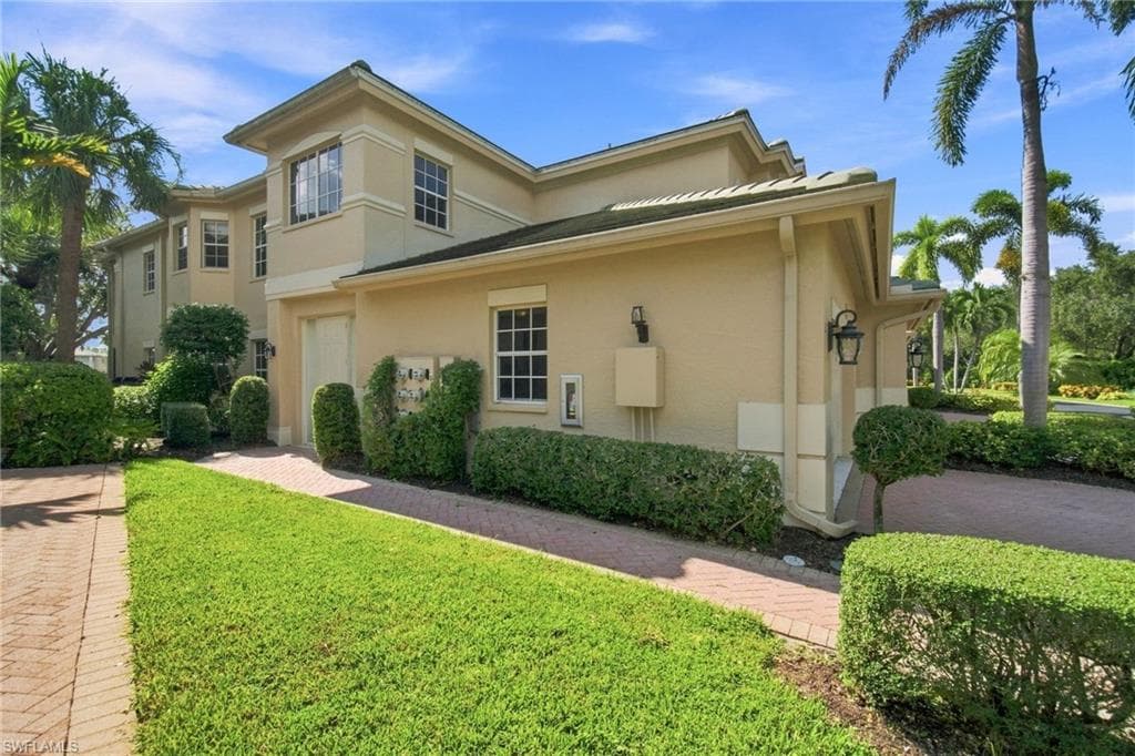 620 Vintage Reserve LN C NAPLES, FL 34119