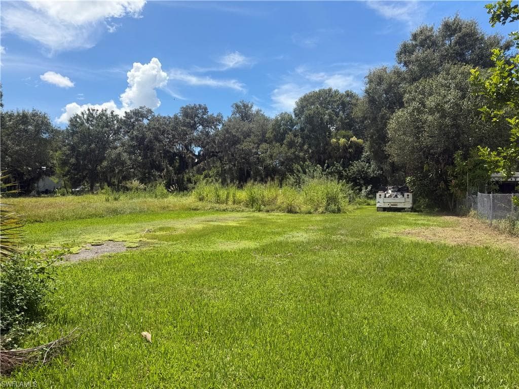 869 Avalon AVE LABELLE, FL 33935