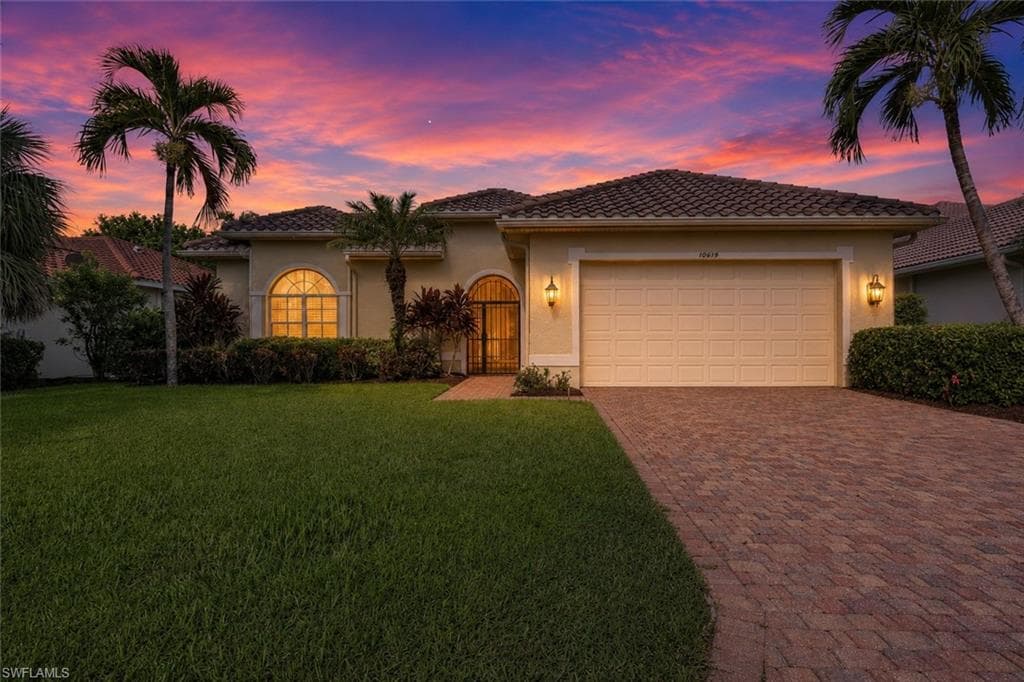 10879 Fieldfair DR