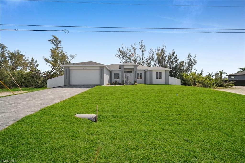 1107 NW 40th PL CAPE CORAL, FL 33993