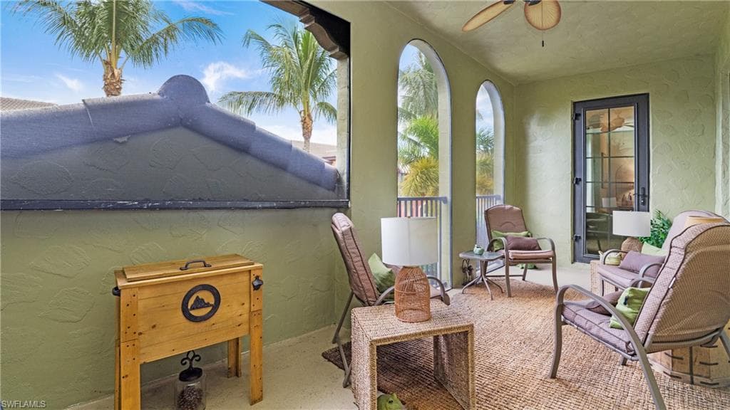 9066 Albion LN N 5104 NAPLES, FL 34113
