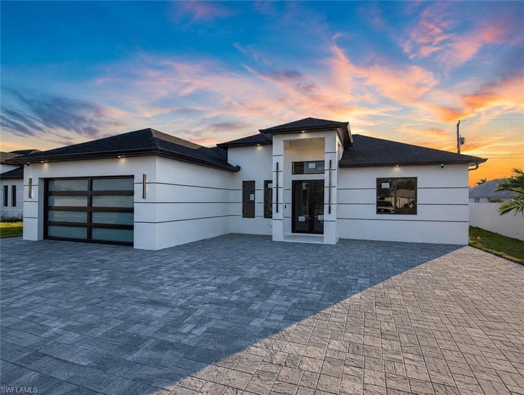 912 Nicholas PKWY W CAPE CORAL, FL 33991