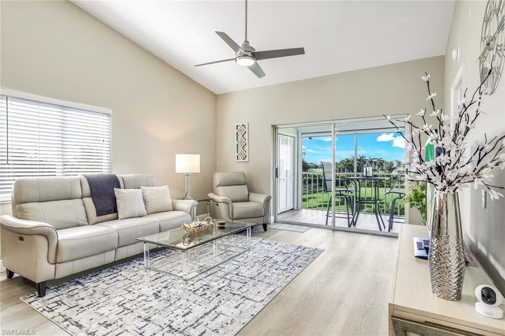 7360 Glenmoor LN 4301 NAPLES, FL 34104