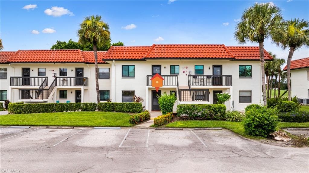 4186 27th CT SW 105 NAPLES, FL 34116