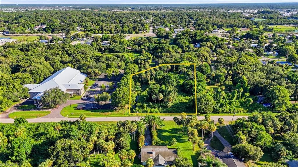 320 Mariana AVE NORTH FORT MYERS, FL 33903