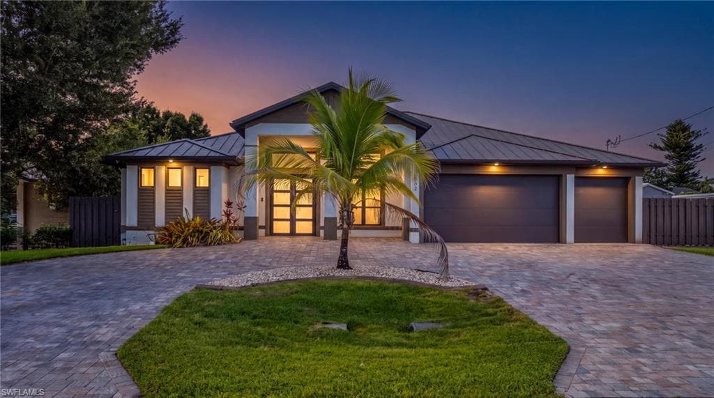 2202 NE 5th TER CAPE CORAL, FL 33909