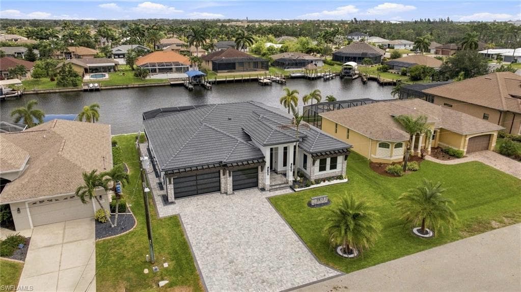 2517 SW 38th ST CAPE CORAL, FL 33914