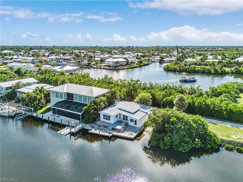 16376 Antigua WAY BOKEELIA, FL 33922