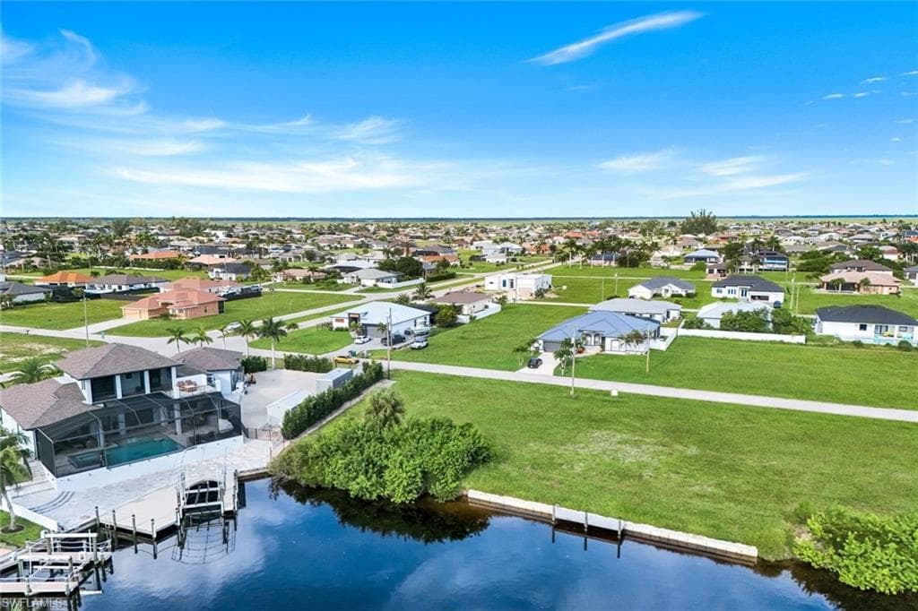 1207 35TH AVE CAPE CORAL, FL 33993