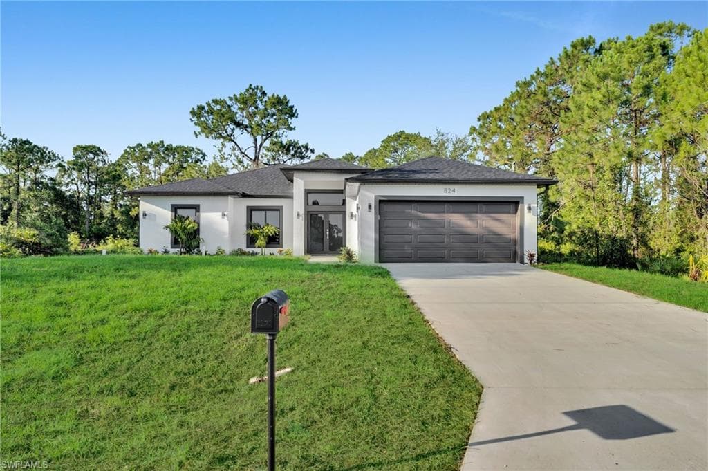636 Ladd ST LEHIGH ACRES, FL 33974