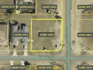 1229 NE 15th LN CAPE CORAL, FL 33909