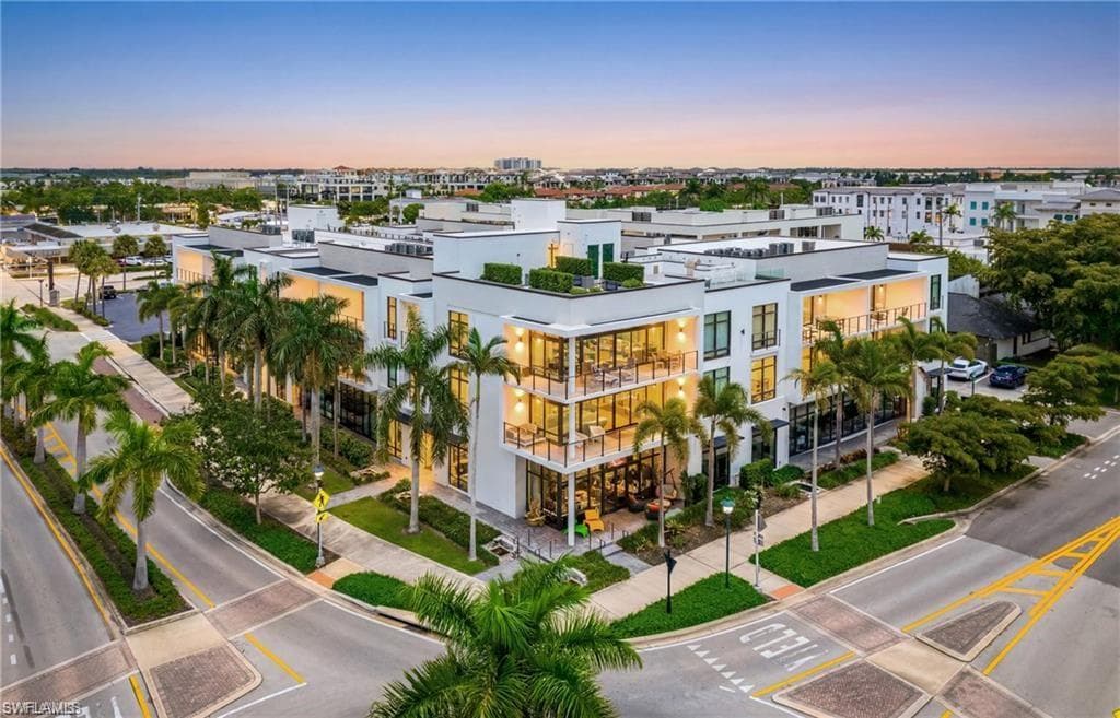 850 Central AVE 150 NAPLES, FL 34102