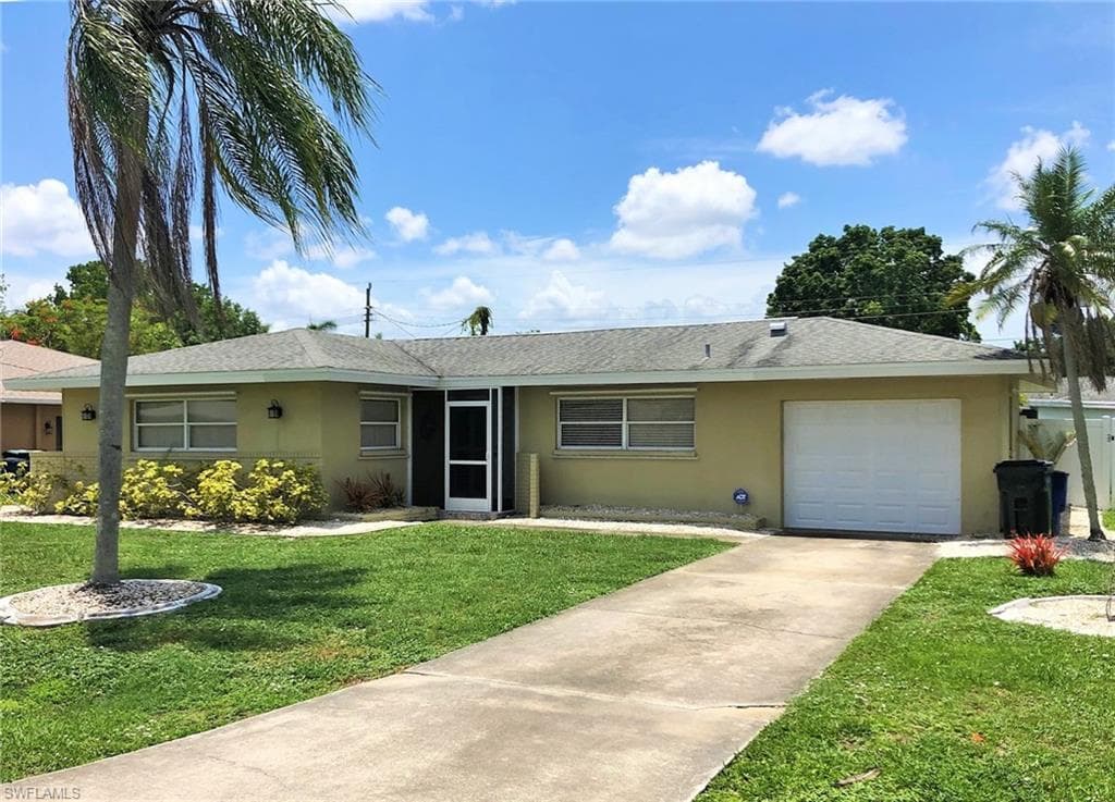 766 Entrada DR S FORT MYERS, FL 33919