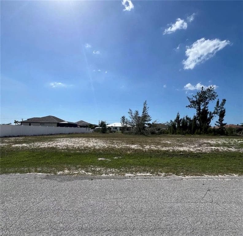 1608 NW 39th AVE CAPE CORAL, FL 33993