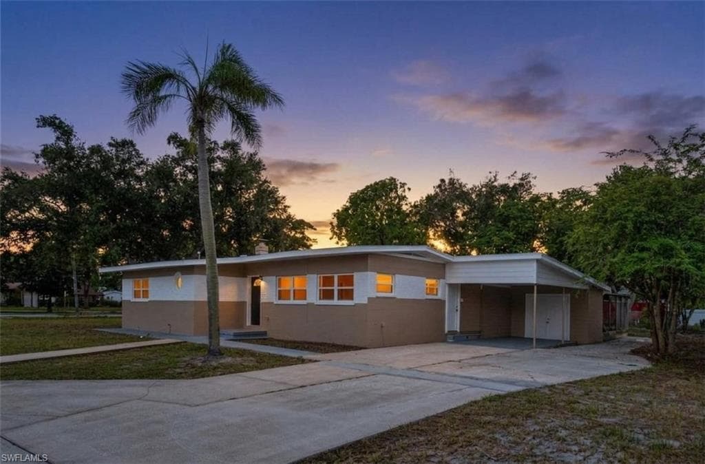 5131 Aragon WAY S ST. PETERSBURG, FL 33705