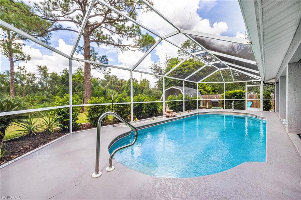 2203 NE 28th ST CAPE CORAL, FL 33909