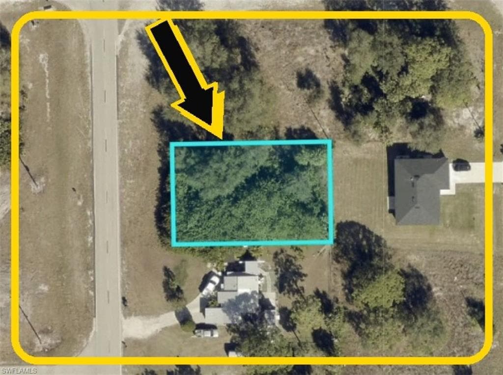 603 Columbus BLVD S LEHIGH ACRES, FL 33974