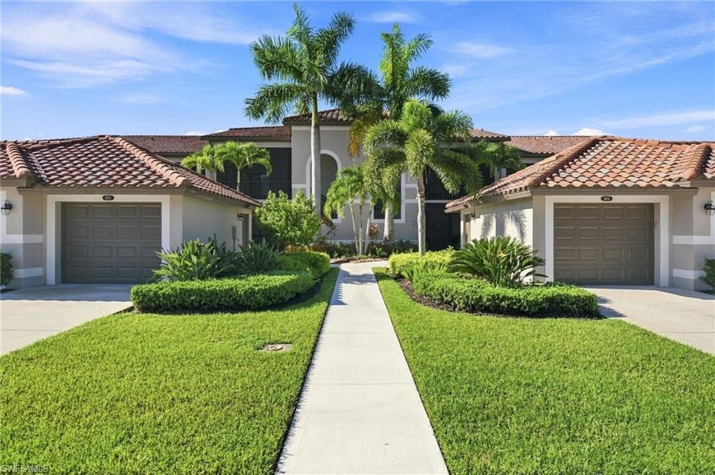 10074 Siesta Bay DR 9816 NAPLES, FL 34120