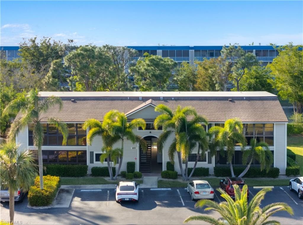 8171 S Woods CIR 8 FORT MYERS, FL 33919