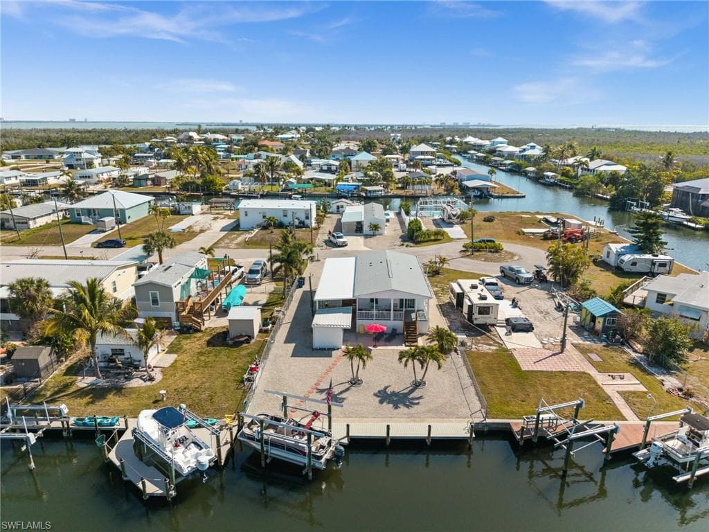 2705 Patterson CT ST. JAMES CITY, FL 33956
