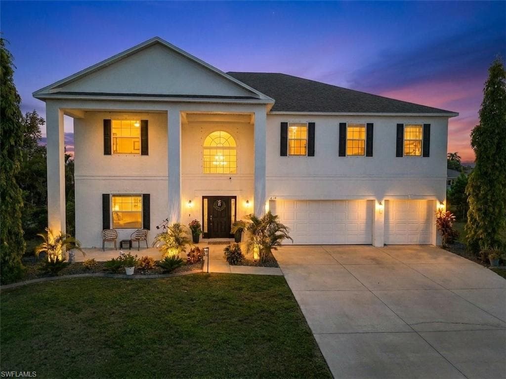 812 SW 11th CT CAPE CORAL, FL 33991