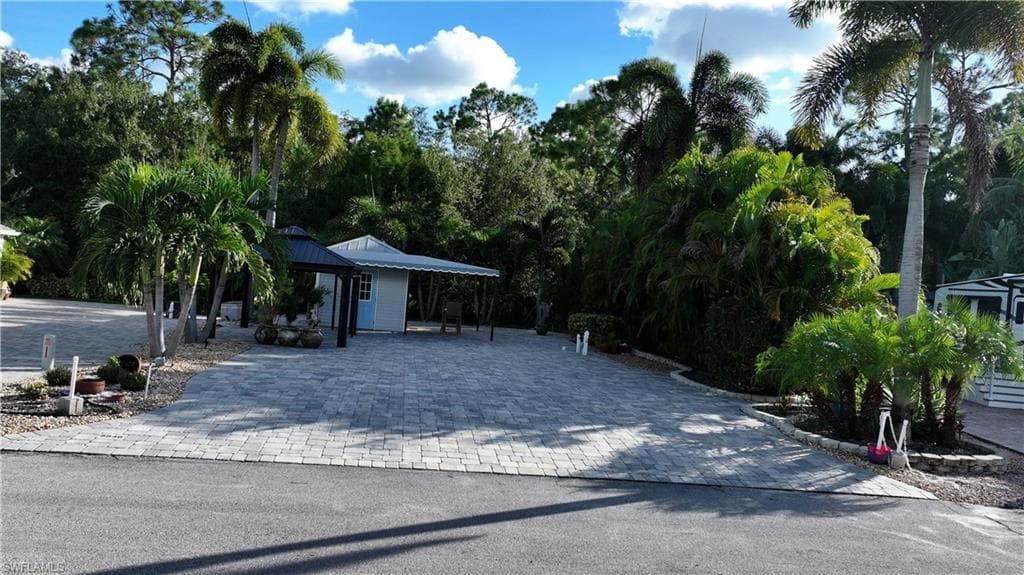 5846 Burrwood CT FORT MYERS, FL 33905